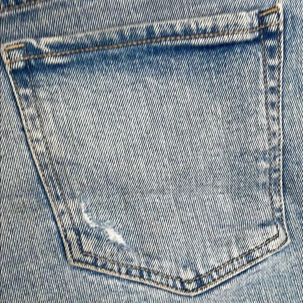 ❤️Old Navy Blue Jean Shorts with Frayed Hem